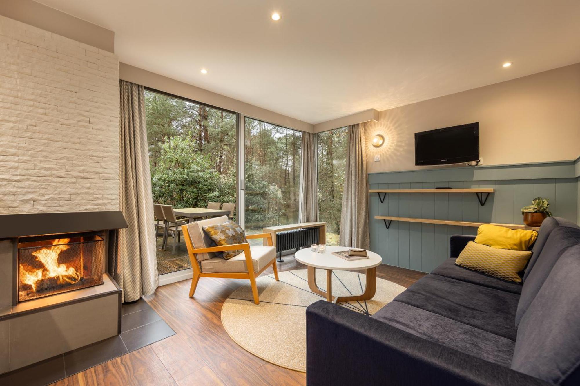 Center Parcs Les Hauts De Bruyeres Chaumont-sur-Tharonne Exterior photo